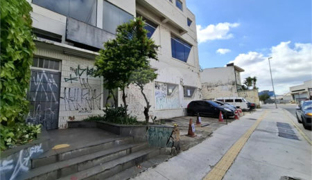Prédio à venda em Imirim, São Paulo, SP