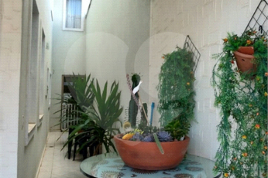 Casa à venda com 5 quartos, sendo 3 suítes,  em Capoavinha, Mairiporã, SP