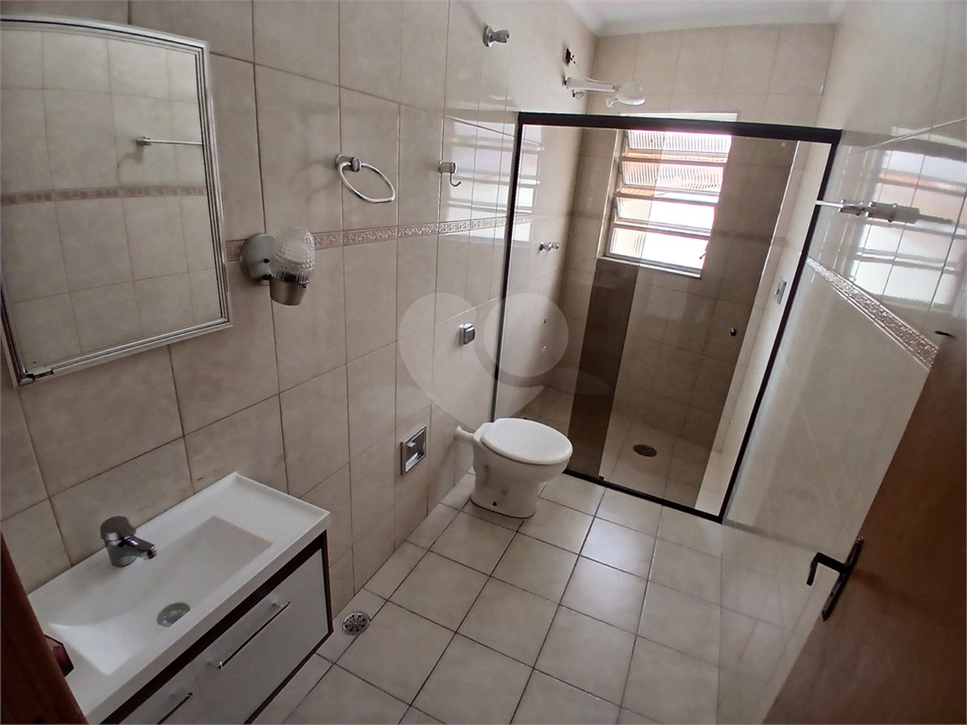 Sobrado à venda com 3 quartos, sendo 1 suíte, em Parque Rodrigues Alves, São Paulo, SP