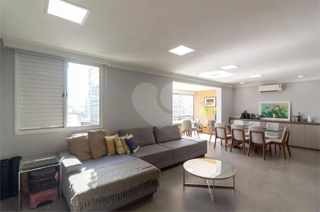 Apartamento à venda com 3 quartos, sendo 2 suítes, em Brooklin Paulista, São Paulo, SP
