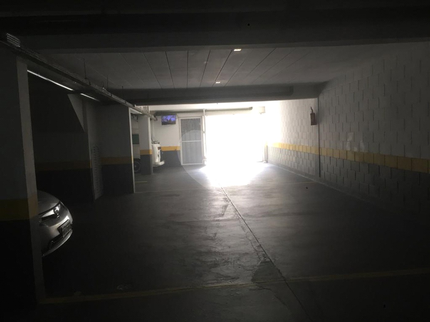 Casa à venda com 3 quartos, sendo 1 suíte, no condomínio Morada do Horto, São Paulo - SP
