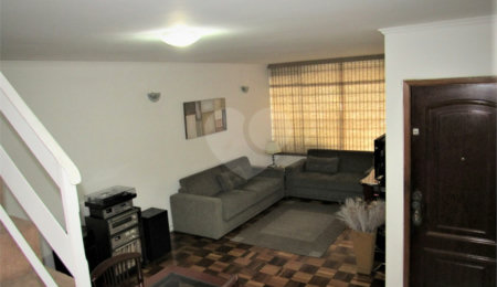 Sobrado à venda com 3 quartos, sendo 1 suíte, em Vila Mascote, São Paulo, SP