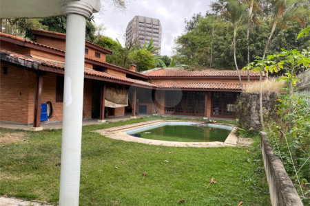 Sobrado à venda com 4 suítes em Alto da Boa Vista, São Paulo, SP