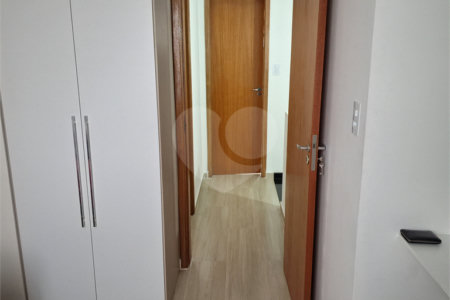 Casa à venda com 2 quartos no condomínio Residencial Cristal Lll, Mogi das Cruzes - SP