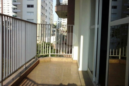 Apartamento à venda com 3 quartos, sendo 1 suíte, em Vila Anglo Brasileira, São Paulo, SP
