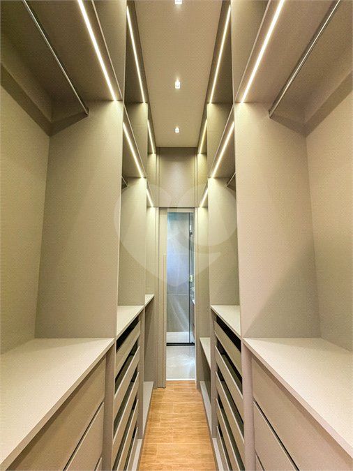 Casa à venda com 3 suítes no condomínio Residencial Dona Maria Candida, Indaiatuba - SP