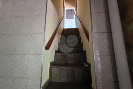 Sobrado 3 quartos 1 suíte centro