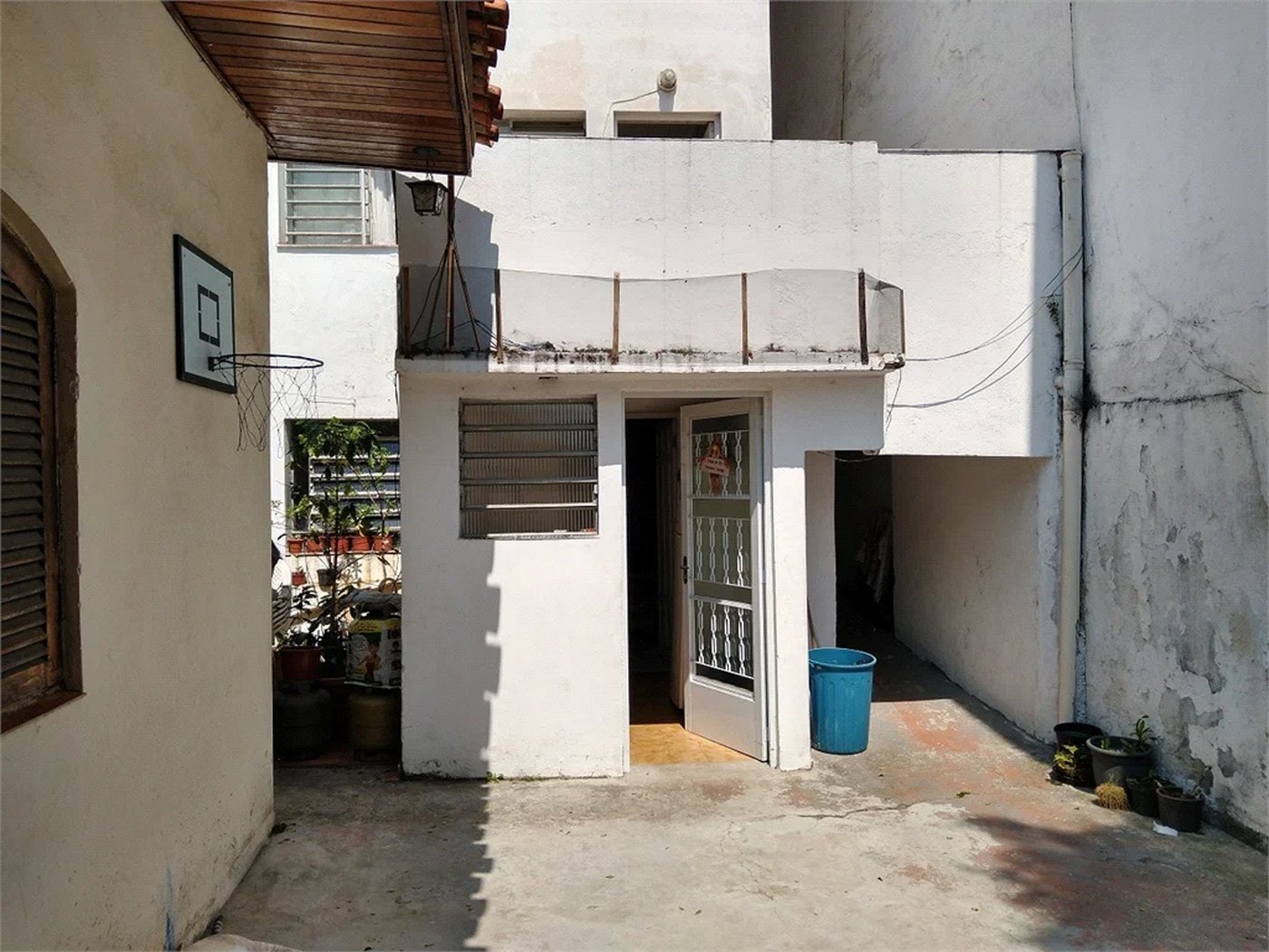 Casa à venda com 7 quartos, sendo 1 suíte, em Lapa, São Paulo, SP