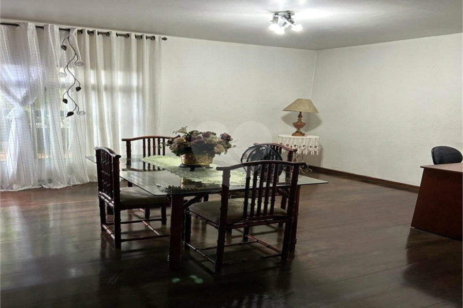 Casa à venda com 3 suítes em Morumbi, São Paulo, SP
