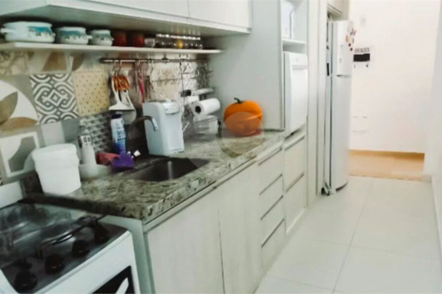 Apartamento à venda com 3 quartos, sendo 1 suíte, em Bom Retiro, São Paulo, SP