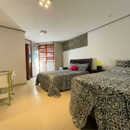 Sobrado à venda com 4 quartos, sendo 3 suítes, em Alto da Lapa, São Paulo, SP