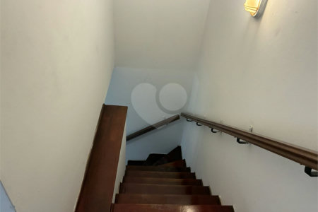 Casa à venda com 3 quartos, sendo 1 suíte,  em Vila Figueira, Suzano, SP