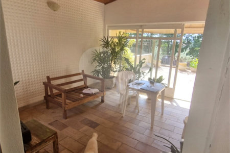 Casa à venda com 3 quartos no Centro, Vinhedo, SP