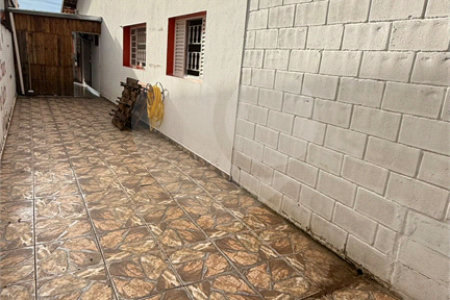 Casa à venda com 4 quartos em Terra Nova, Taubaté, SP