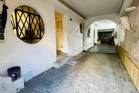 Casa à venda com 12 quartos em Vila Mariana, São Paulo, SP