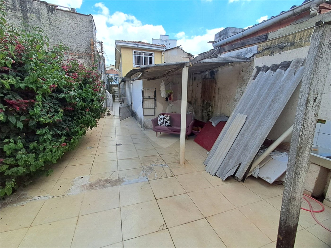 Sobrado à venda com 4 quartos em Parada Inglesa, São Paulo, SP