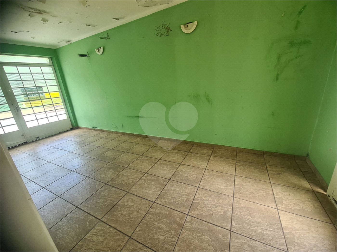Sala à venda com 2 quartos, sendo 1 suíte,  no Centro, Itapetininga, SP