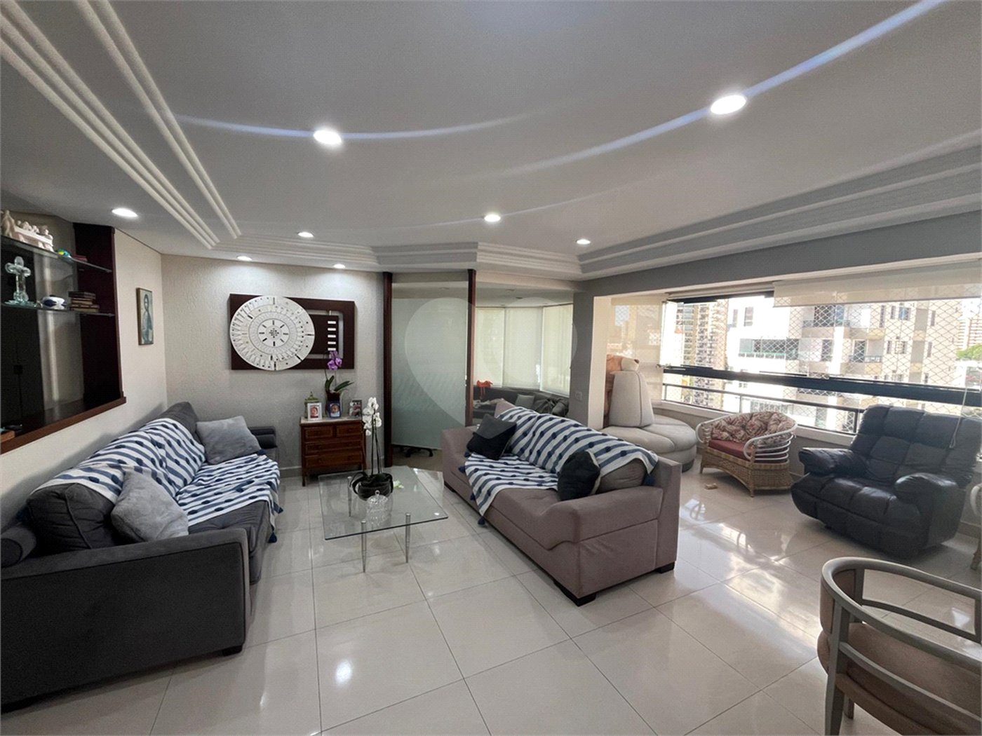Apartamento para alugar com 4 suítes em Santana, São Paulo, SP