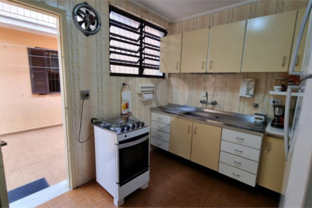 Casa à venda com 3 quartos em Cidade dos Bandeirantes, São Paulo, SP