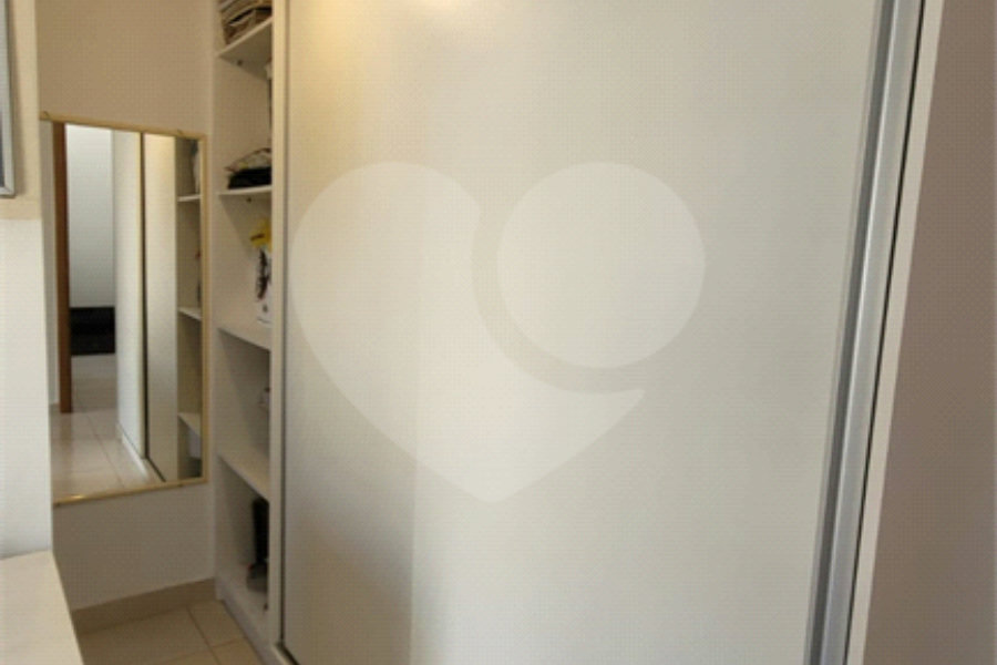 Casa à venda com 2 suítes no condomínio Residencial Sophia, São Paulo - SP