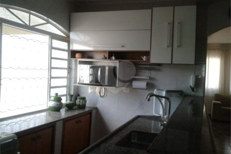 Casa à venda com 4 quartos, sendo 1 suíte, em Vila Esperia Ou Giglio, Atibaia, SP
