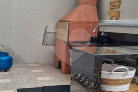 Casa à venda com 2 suítes no condomínio Residencial Pedro Julio, Mogi das Cruzes - SP