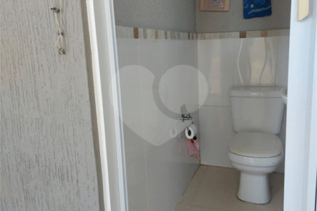 Sobrado à venda com 4 quartos, sendo 3 suítes, em Residencial Novo Horizonte I, Mogi das Cruzes, SP