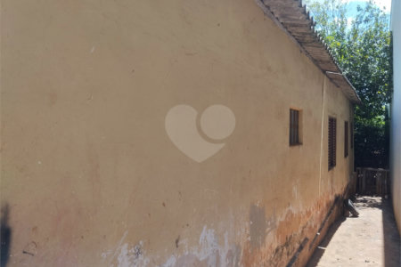 Casa à venda com 3 quartos em Jardim Santa Lúcia, Araraquara, SP