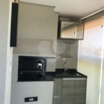 APARTAMENTO MOBILIADO EM FRENTE AO SHOPPING 02 DORMITÒRIOS