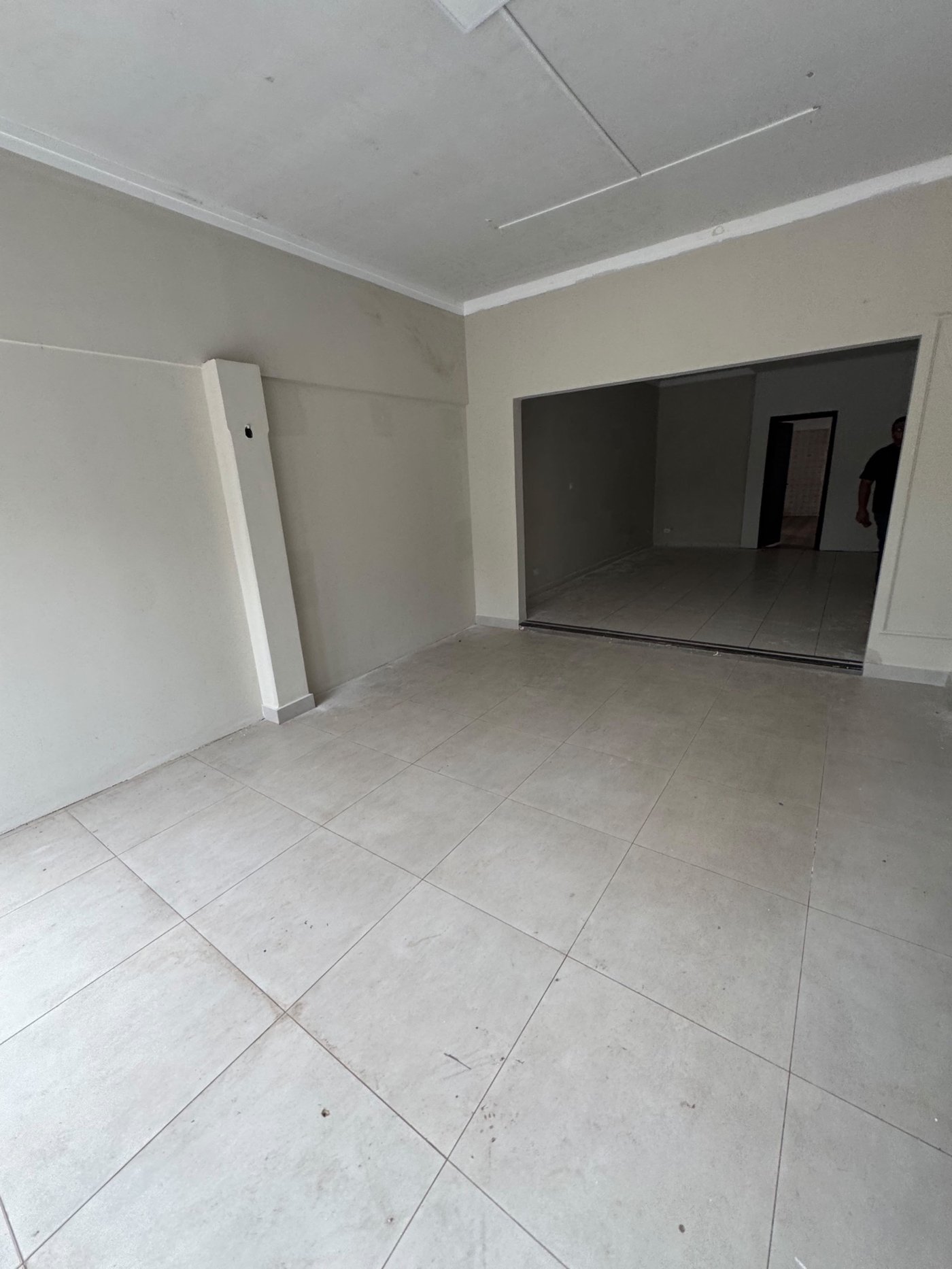 Casa para alugar com 3 quartos, sendo 1 suíte,  em Santos Dumont, Três Lagoas, MS