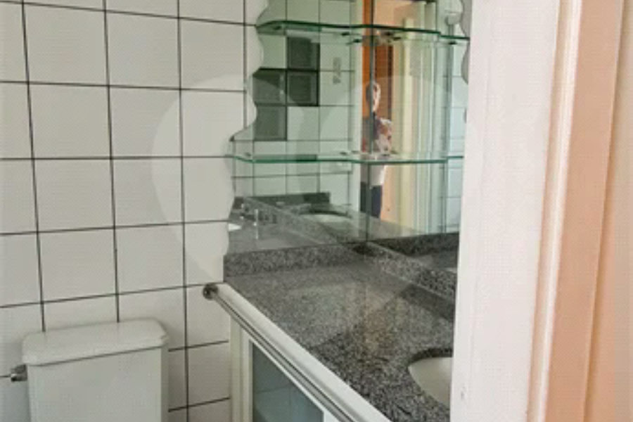 Apartamento 2 quartos (1suíte) 1 vaga na rua Piracema próximo a Saint Tropez