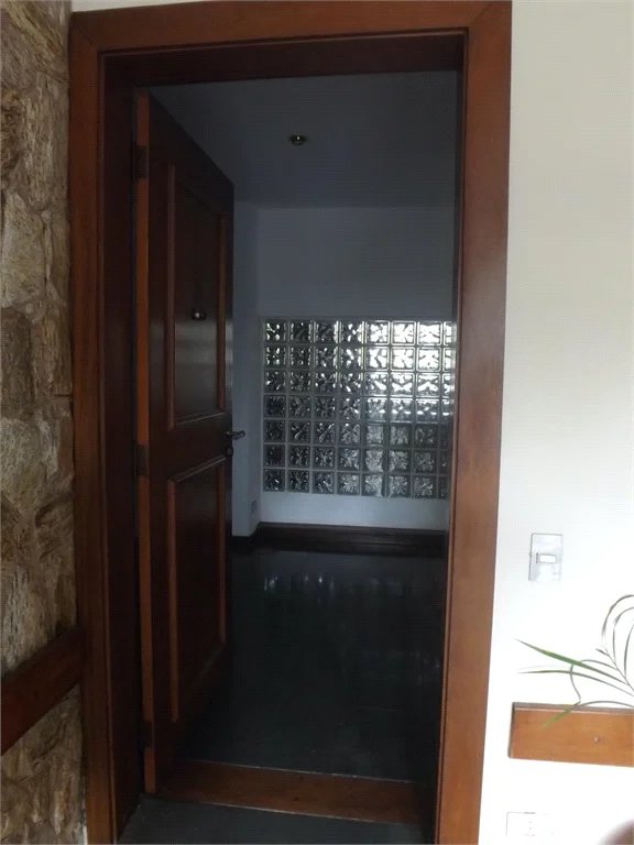 Condomínio à venda ou para alugar com 4 quartos, sendo 3 suítes, em Morumbi, São Paulo, SP