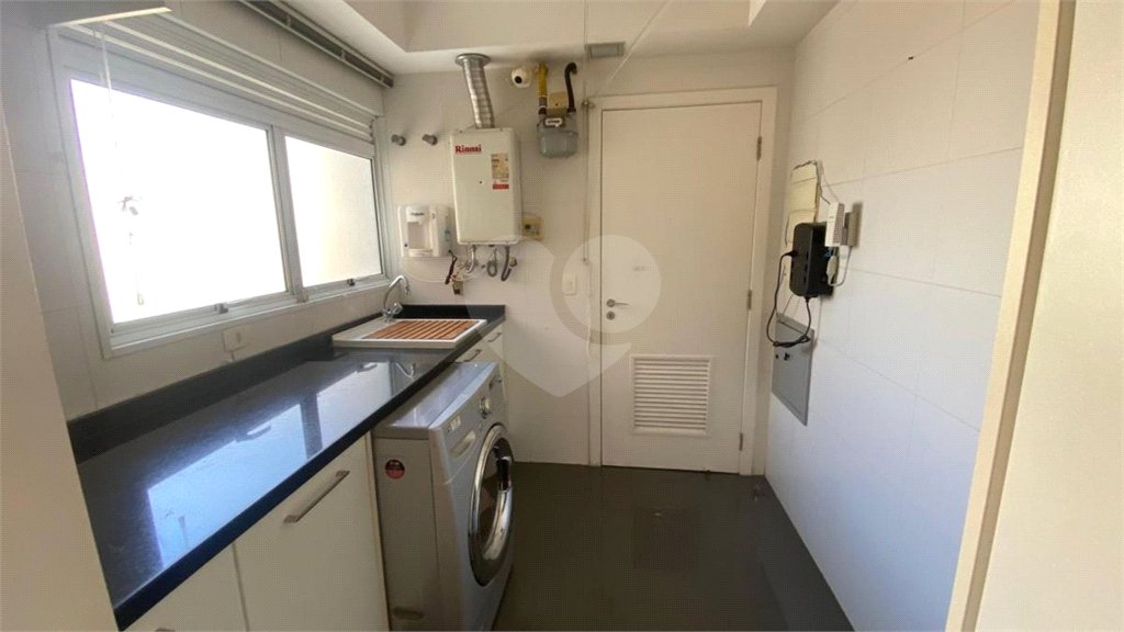 Apartamento à venda com 3 suítes em Vila Romana, São Paulo, SP