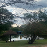 Casa à venda com 5 quartos, sendo 3 suítes, no condomínio Zuleika Jabour, Salto - SP
