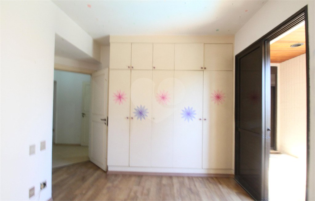 Apartamento à venda com 3 suítes em Vila Suzana, São Paulo, SP