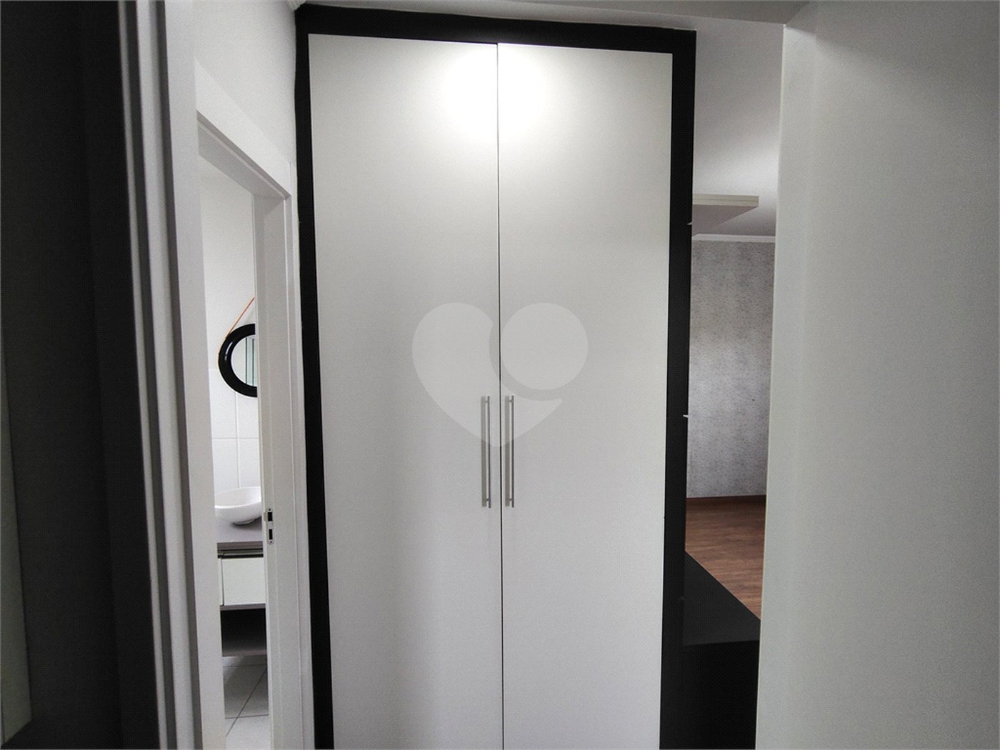 Apartamento à venda com 2 quartos em Vila dos Bandeirantes, Itapetininga, SP