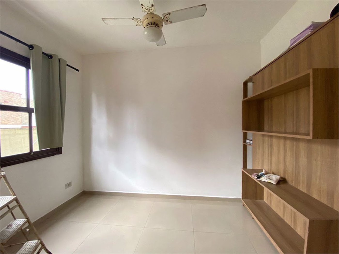 Apartamento com 3 dormitórios à venda, 60 m² por R$ 300.000,00 - Jardim Ana Maria - Guarujá/SP