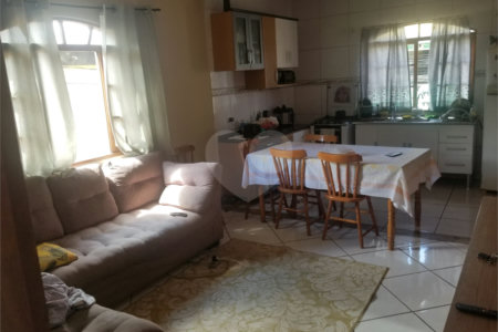 Casa à venda com 3 quartos, sendo 2 suítes, em Jardim Maria Luiza, São Paulo, SP