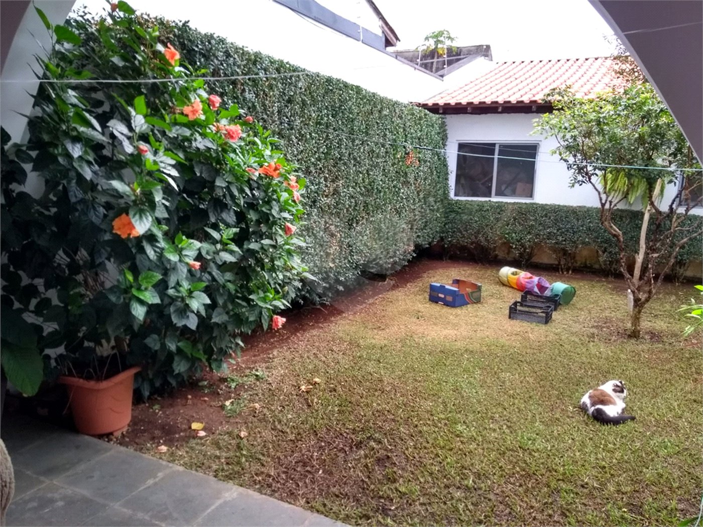 Sobrado à venda com 3 suítes em Jardim Realce, Suzano, SP