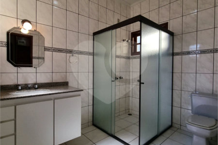 Casa à venda com 4 quartos, sendo 2 suítes, em Bosque, Vinhedo, SP