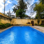 Casa à venda com 3 quartos, sendo 1 suíte, em Interlagos, São Paulo, SP
