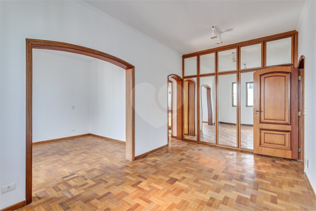 Apartamento à venda com 2 quartos, sendo 1 suíte, em Campo Belo, São Paulo, SP