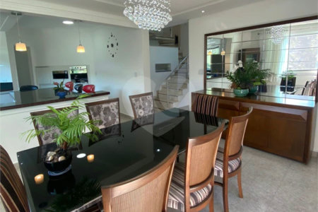 Casa à venda com 4 suítes no condomínio Aruã, Mogi das Cruzes - SP