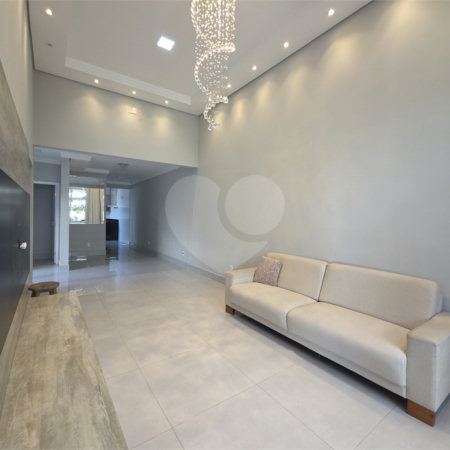 Casa à venda com 2 quartos, sendo 1 suíte, no condomínio Horto Florestal II, Sorocaba - SP