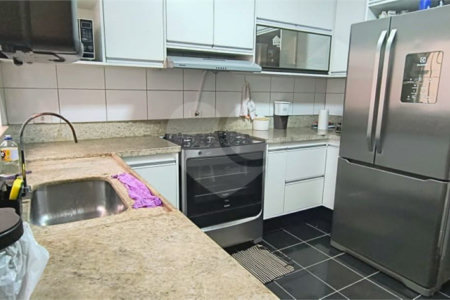 Sobrado à venda com 3 quartos, sendo 1 suíte, em Vila Butantã, São Paulo, SP