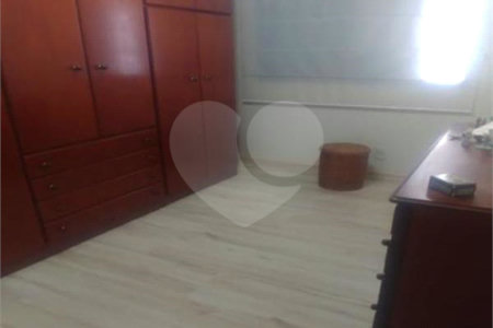 Apartamento à venda com 3 quartos, sendo 1 suíte,  em Cambuci, São Paulo, SP