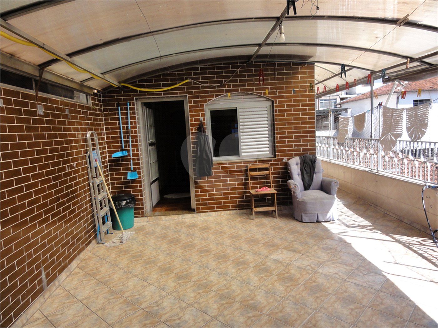 Sobrado à venda com 6 quartos, sendo 4 suítes, em Tremembé, São Paulo, SP