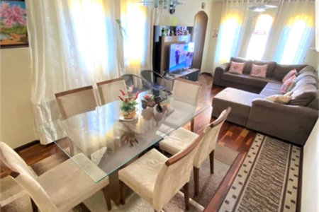 Sobrado à venda com 4 quartos, sendo 1 suíte, em Vila Mazzei, São Paulo, SP