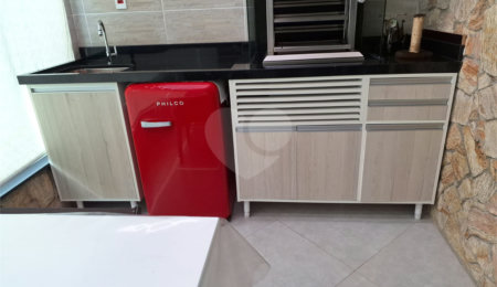 Sobrado à venda com 3 quartos, sendo 1 suíte,  em Tremembé, São Paulo, SP