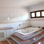 Casa à venda ou para alugar com 5 suítes no condomínio Vilage Zuleika Jabour, Salto - SP